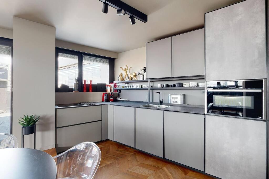 Stylovy Loft S Ohromnou Terasou Apartment Bratislava Exterior photo