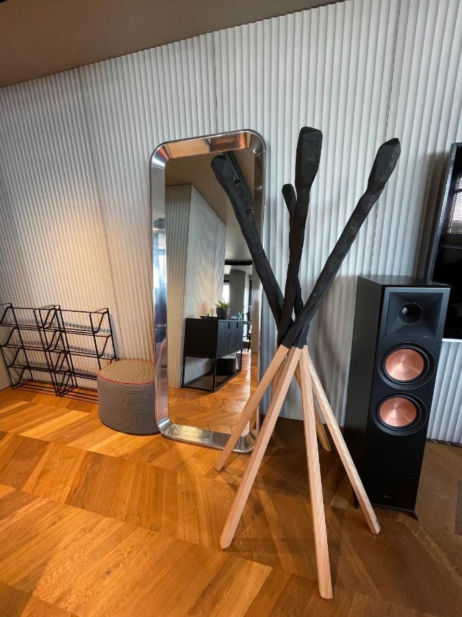 Stylovy Loft S Ohromnou Terasou Apartment Bratislava Exterior photo